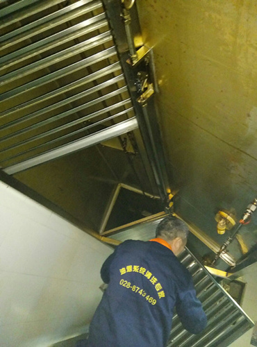 油網(wǎng)清洗.jpg 油網(wǎng)清洗.jpg